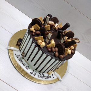 торт на день рождения