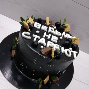 торт на день рождения